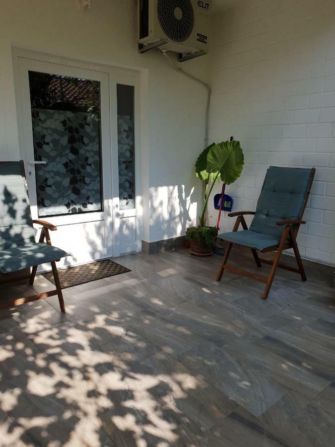 Apartman Nicolle Brzac エクステリア 写真
