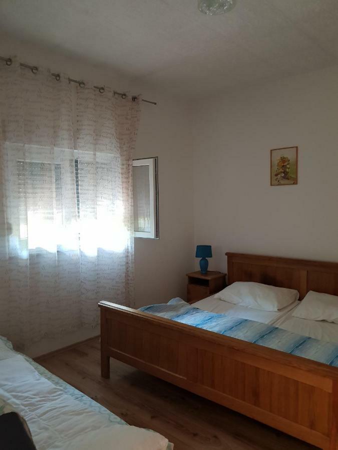 Apartman Nicolle Brzac エクステリア 写真